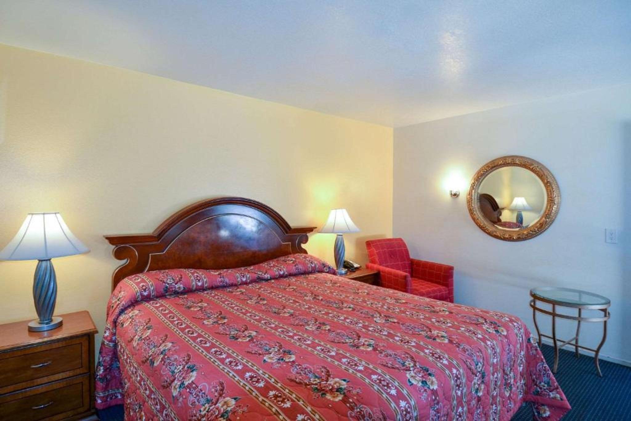 Beyond Stay Hotel Victorville Downtown Екстер'єр фото