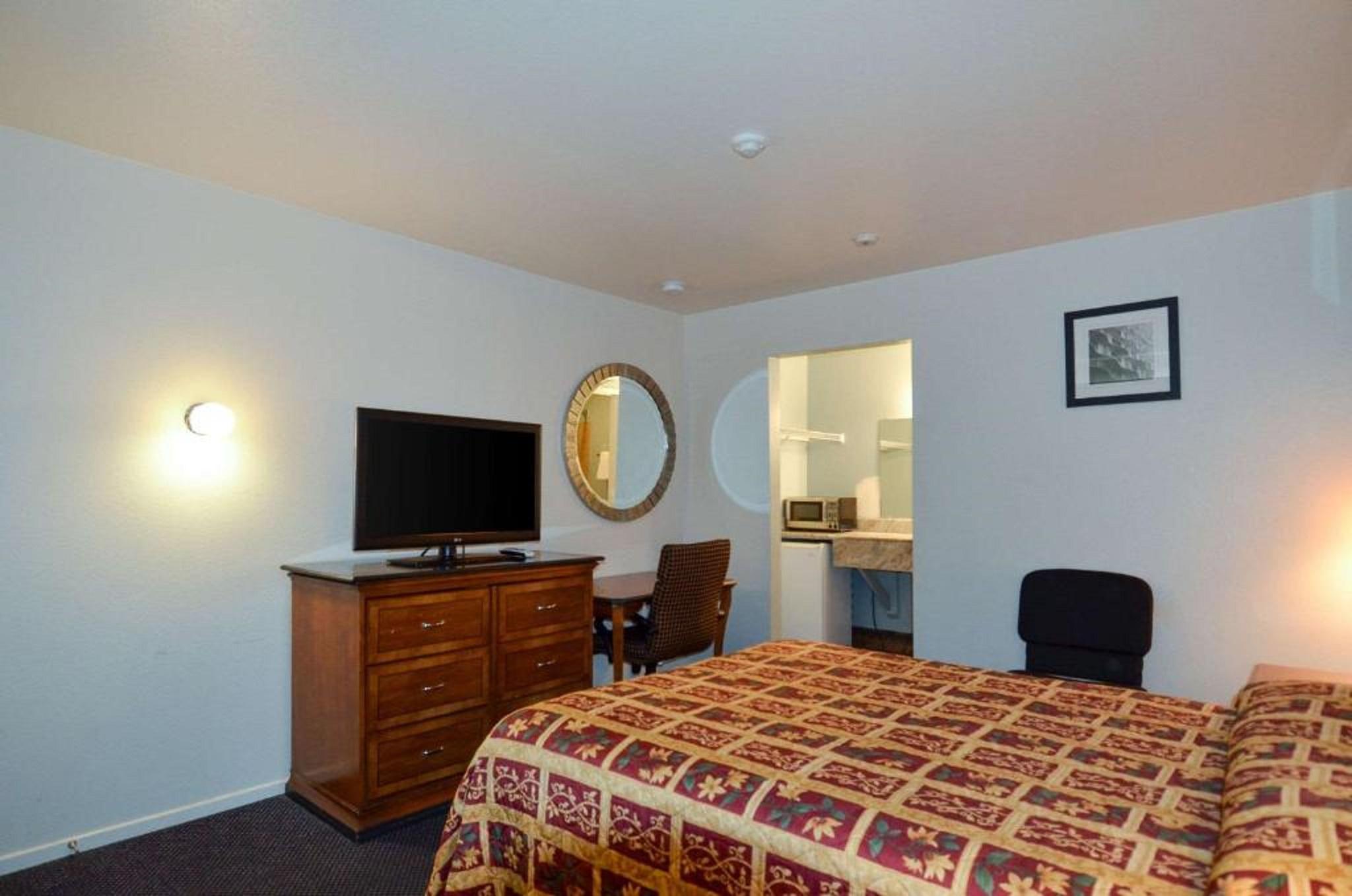 Beyond Stay Hotel Victorville Downtown Екстер'єр фото